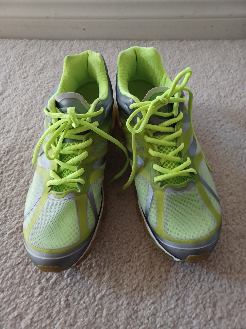 Nike Air MaxWomen's Neon Lime Lace-Up Running Sneakers